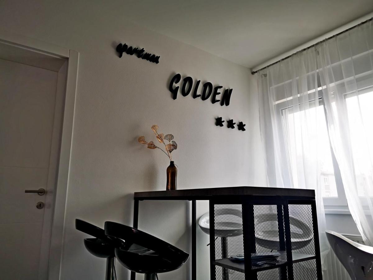 Appartement Golden - Self Check In à Osijek Extérieur photo